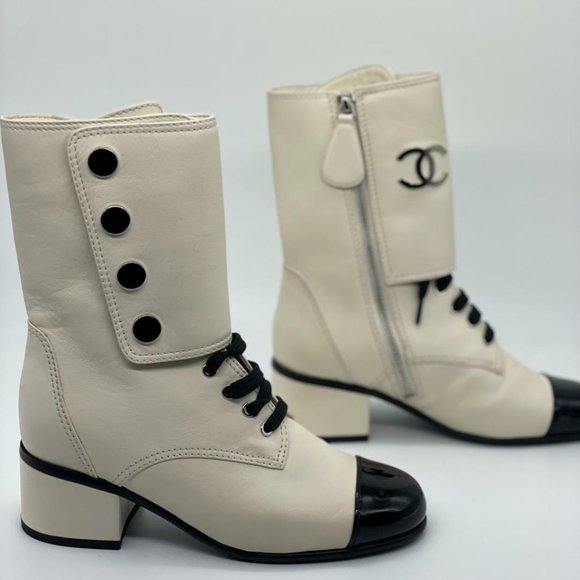 CHANEL 19B Two Tone Calfskin Leather Signature Logo Lace Up Booties Boots - Picture 8 of 14